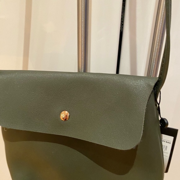 Khaki Green Shoulder Bag from Cotton On (Australian store). Tag still on. - Picture 4 of 7